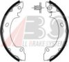 HYUNDAI 5830523A00 Brake Shoe Set